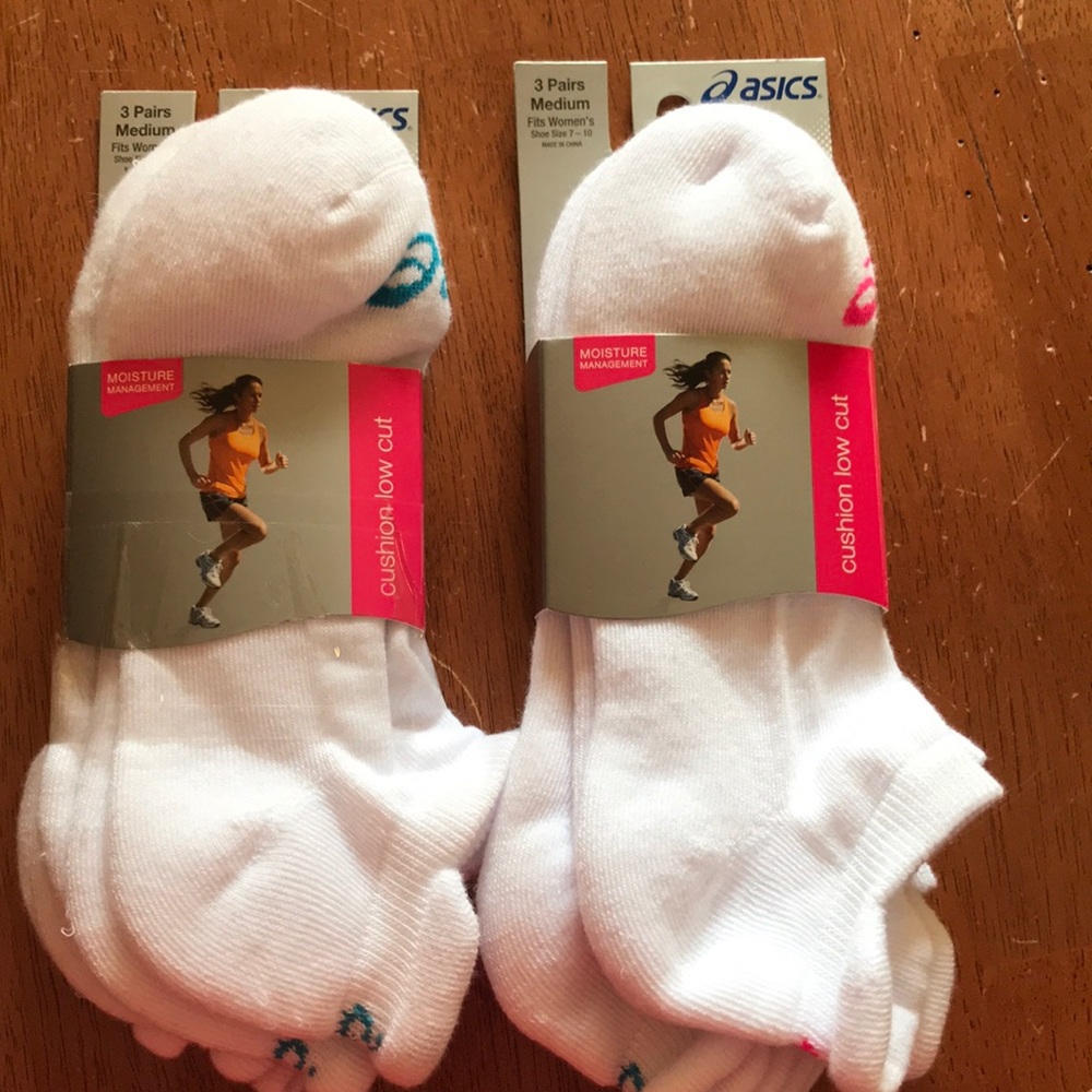 ASICS WOMENS SOCKS